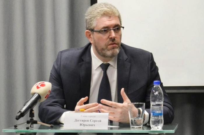 ФСБ обыскала и задержала мэра Нефтеюганска