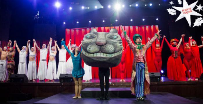 Киевский цирк-театр пригласил молдавских ребятишек побывать вместе с Алисой в стране чудес