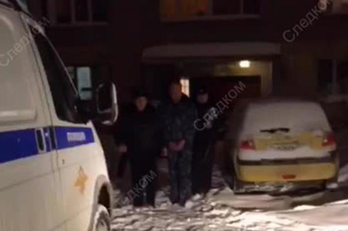 Обыски ФСБ у московских полицейских попали на видео