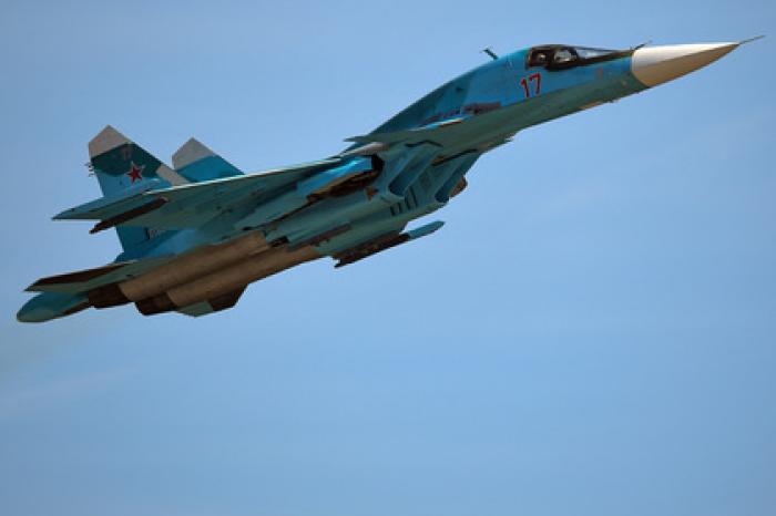 Один из столкнувшихся в небе Су-34 уцелел