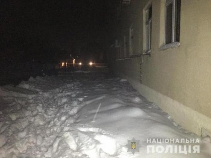 Под Харьковом мужчина выбросил своего пятилетнего сына из окна