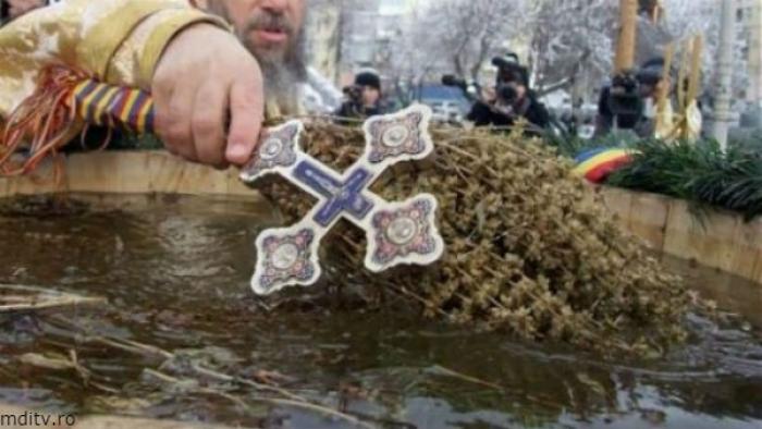 Православные христиане отмечают Канун Крещения