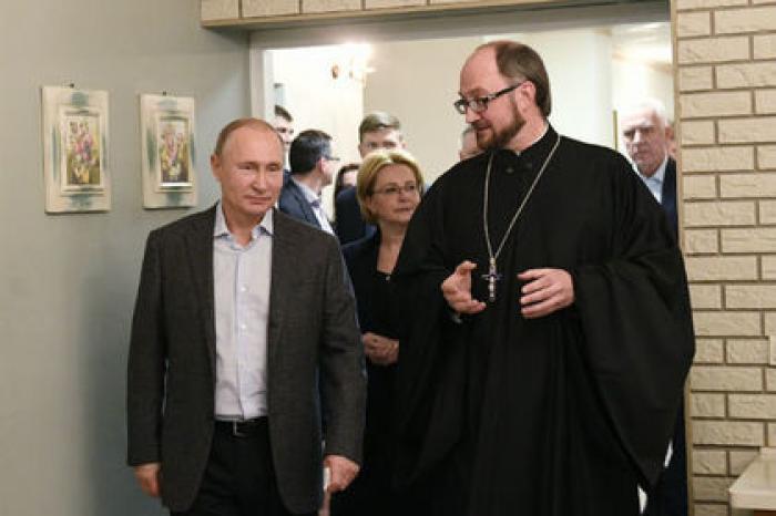 Путин навестил детей в хосписе