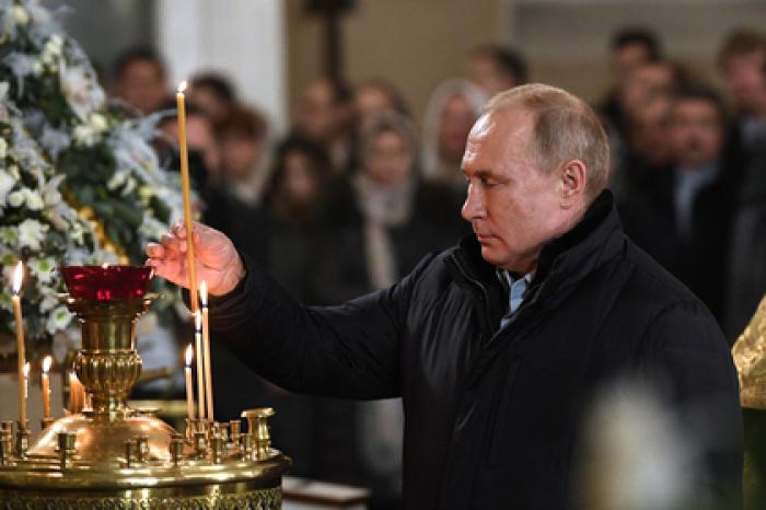 Путин призвал к признательности церкви за ее роль в жизни россиян