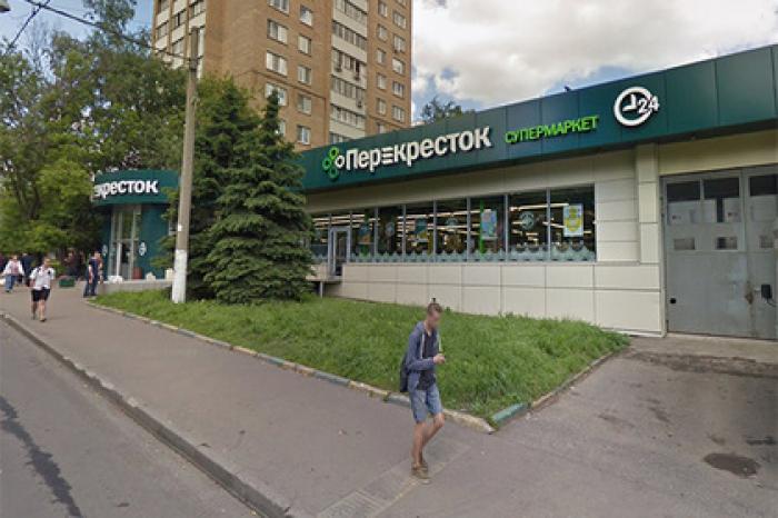 Пятеро охранников из Дагестана избили покупателя в столичном магазине