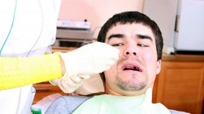 Слабость сильного пола: мужчины боятся боли сильнее, чем женщины