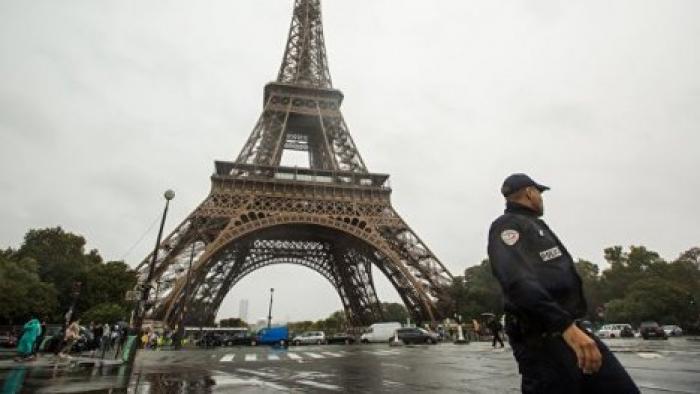 Власти Парижа в день акции "желтых жилетов" выведут на улицы бронетранспортеры