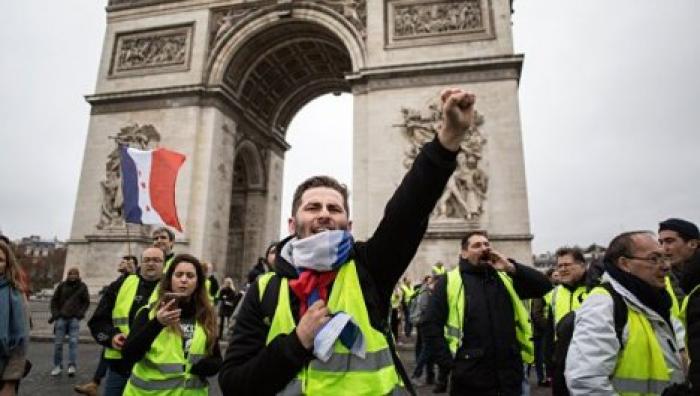 Во Франции возобновились протесты: 30 задержанных