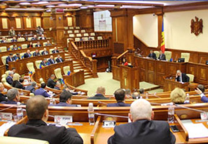 ДЕМОКРАТИЧЕСКАЯ ПАРТИЯ ПОЛУЧАЕТ ОДНУ ТРЕТЬ МЕСТ В ПАРЛАМЕНТЕ – 34 ИЗ 101 МАНДАТА