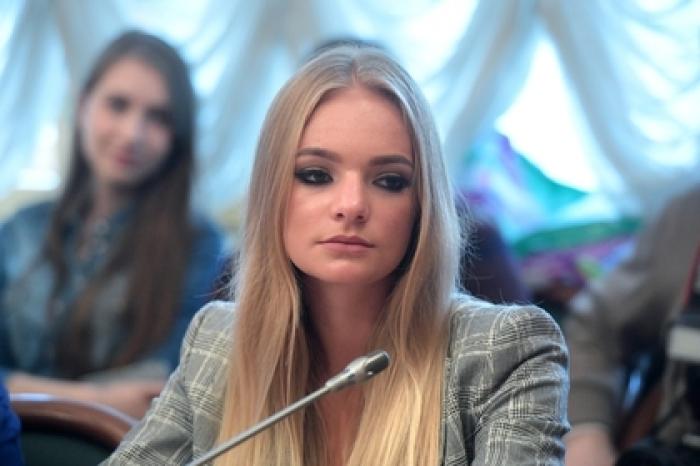 Депутата Европарламента раскритиковали из-за стажировки дочери Пескова
