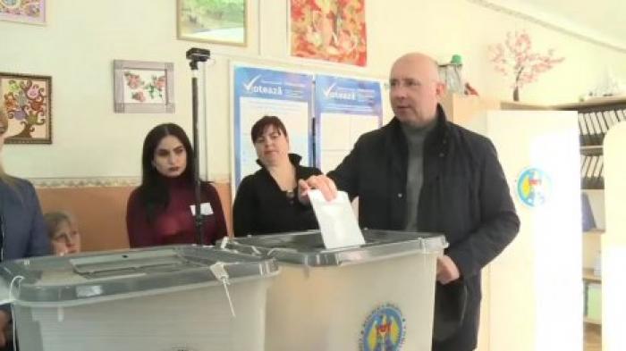 Филип: даже оппозиция видит зарплаты, молодежь с жильем, дороги - все это нужно продолжить, поэтому я проголосовал за команду ДПМ