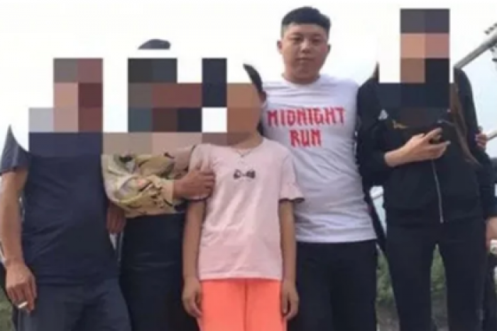 Китаец потратил родительские деньги на стримершу и исчез