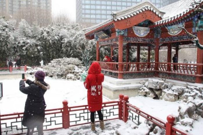 На Пекин обрушился снегопад