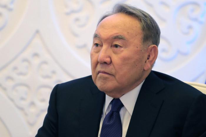 Назарбаев пояснил интерес к вопросу о досрочной отставке