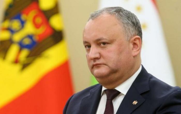 Партия Регионов: "Додон прилетел из Москвы на самолете Газпрома, потому что привез на выборы 20 млн долларов!"