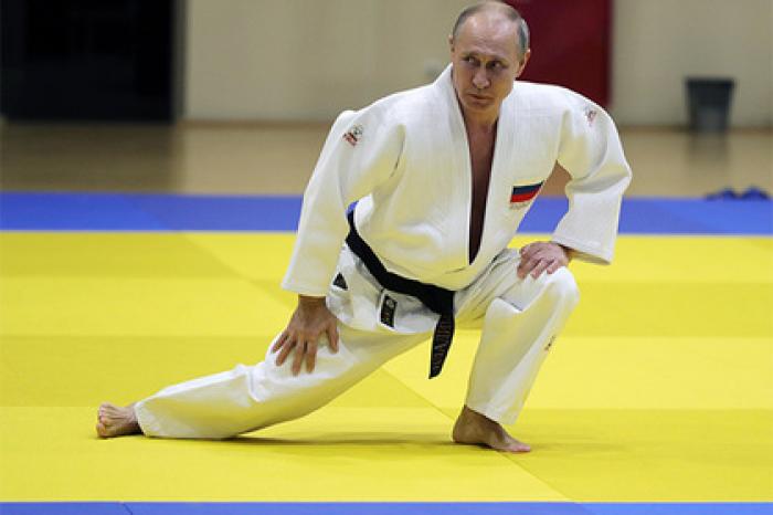 Песков рассказал об ушибе Путина