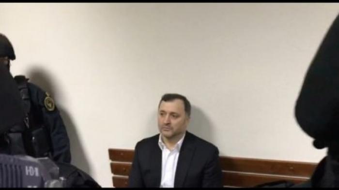 Суд перенес слушания по делу Филата из-за отсутствия одного из адвокатов подсудимого