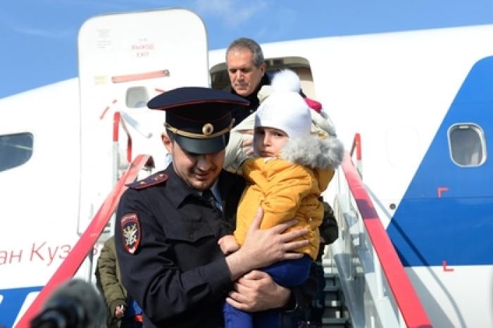 Три десятка российских детей вернулись в Россию из иракской тюрьмы