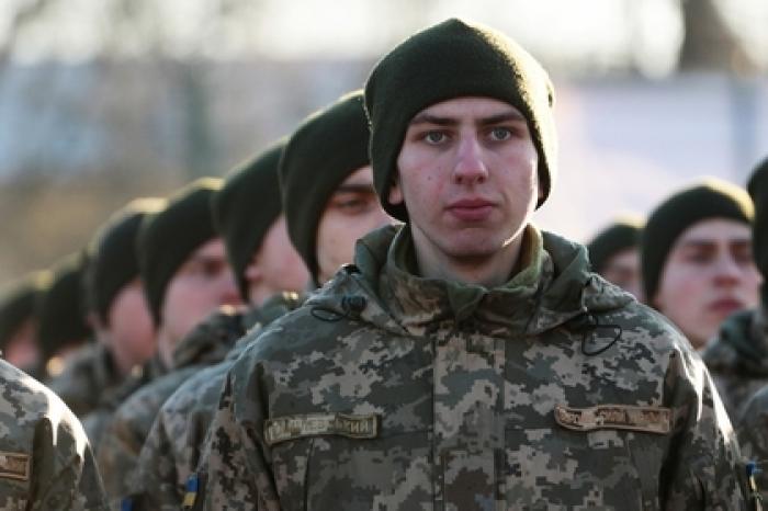 Украинские военные напились и обстреляли свой склад