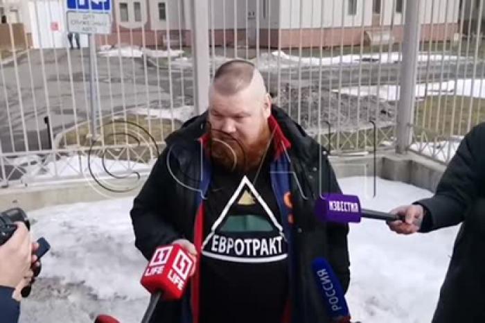 Вышедшего из «Крестов» Рыжего Тарзана сняли на видео