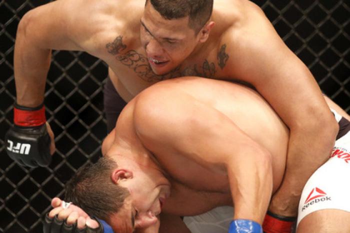 Александр Емельяненко подерется с бывшим бойцом UFC