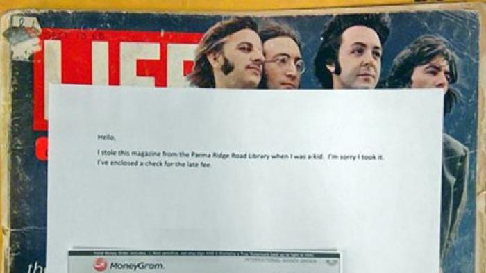 Американец вернул в библиотеку журнал с The Beatles через полвека