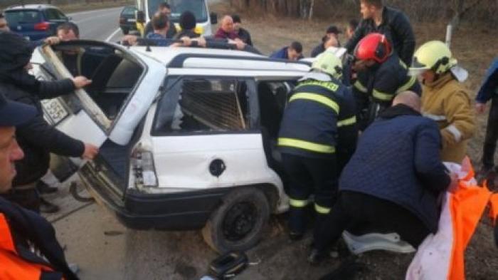 ДТП в Рышканском районе: Микроавтобус столкнулся с автомобилем