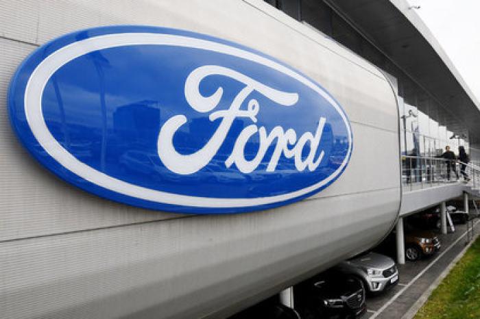 Ford задумал уйти из России