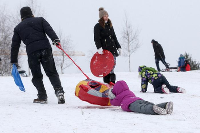 Материнство предложили включить в трудовой стаж