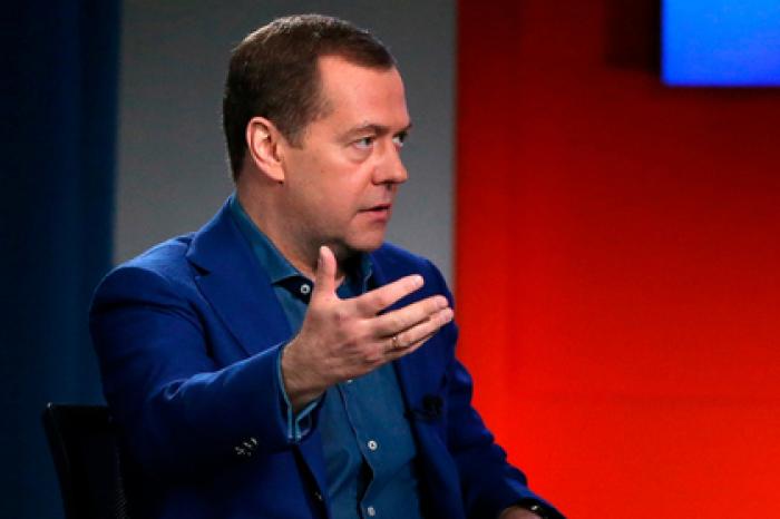 Медведев рассказал о конфликте Абызова с кредиторами