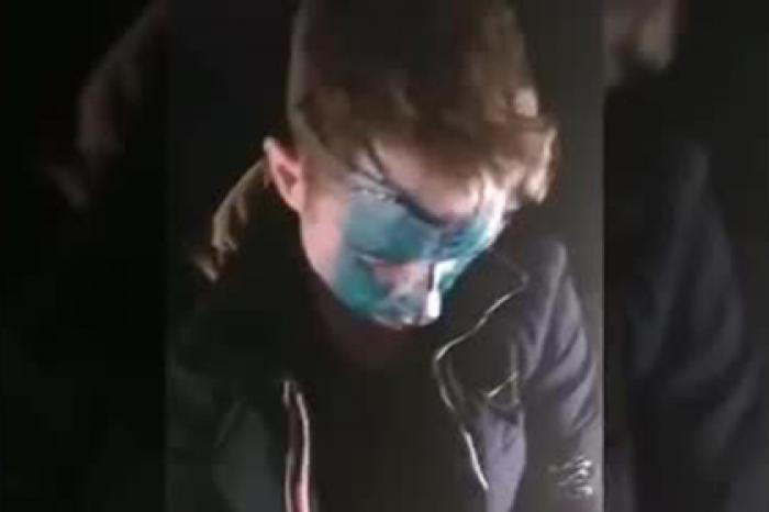 На Дальнем Востоке таксист снова облил пассажира зеленкой