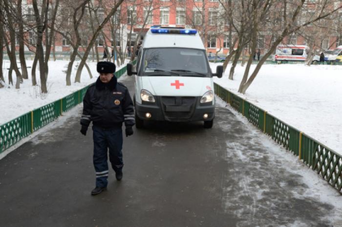На Кубани школьник пришел на урок с пистолетом и обстрелял учеников