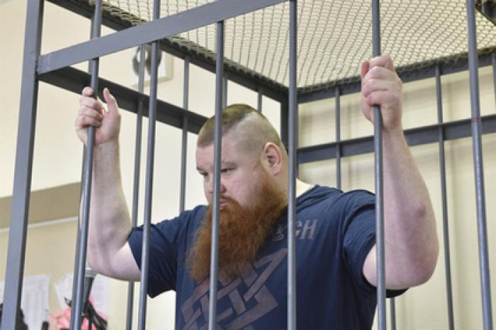 Нападения на петербургские бордели связали с освобождением националиста Дацика