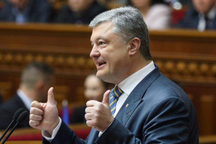 Порошенко захотел способных поражать цели «далеко в тылу противника» ракет