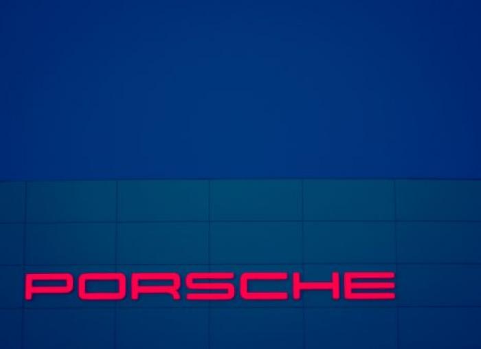 Porsche выплатит каждому сотруднику премию в размере 9700 евро