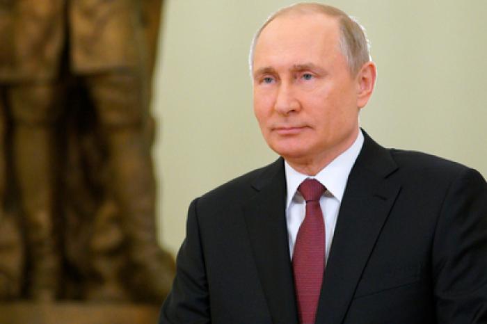 Путин обратился к гвардейцам на киргизском языке