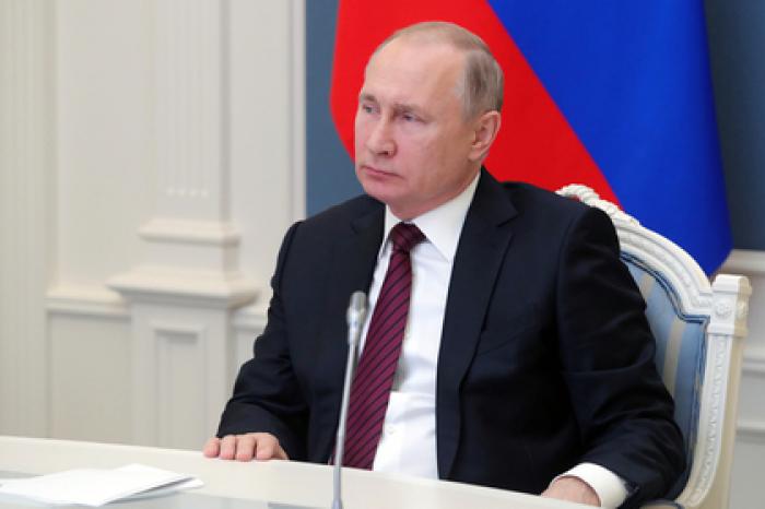 Путин отреагировал на отставку Назарбаева