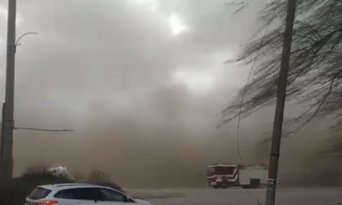 Пыльная буря добралась до Кишинева: объявлен желтый код опасности в связи с загрязнением воздуха