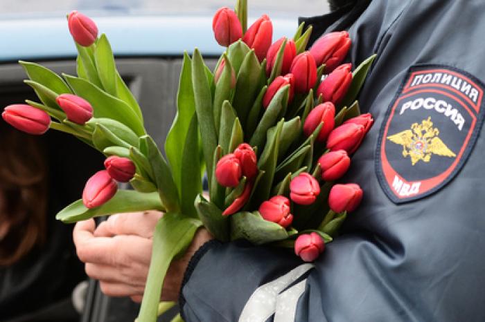 Российские полицейские объяснили мечту о дорогах без женщин