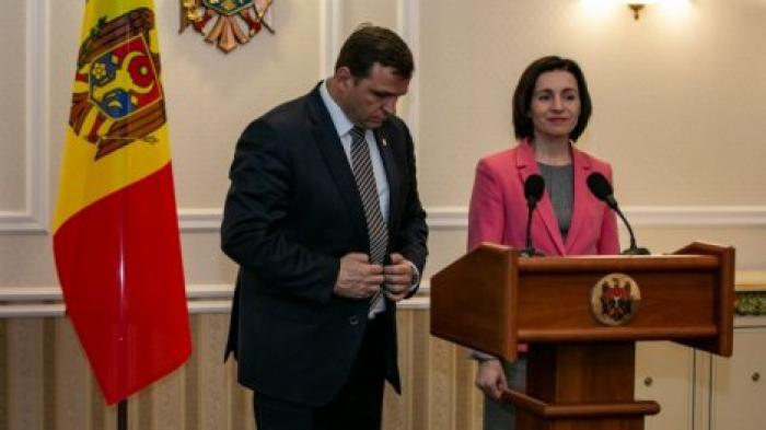 Санду и Нэстасе поделили сторонников: во фракции ПДС в парламенте будет 14 депутатов, ППДП - 12