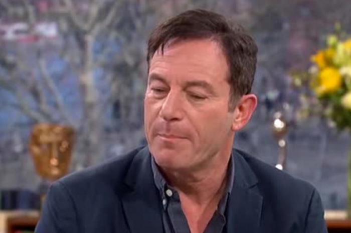 Ведущие утреннего шоу случайно обсудили в эфире секс и рассмешили зрителей