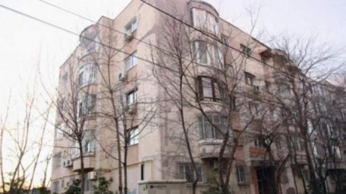 В Кишиневе объявления о продаже запрещенных веществ появились на жилых домах, киосках и остановках