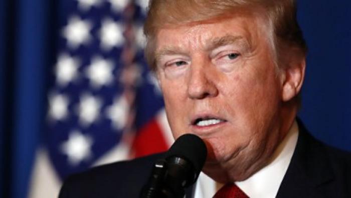 В США собрали "библиотеку" твитов Трампа