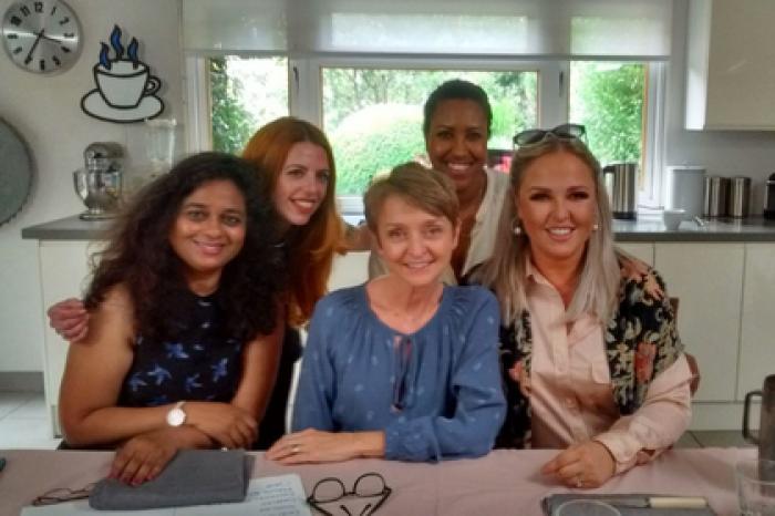 Взявшиеся за порно для детей матери рассказали о трудностях на съемках