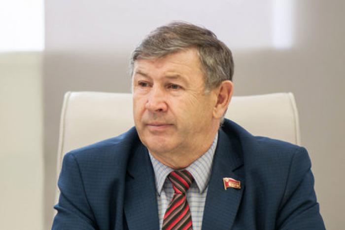Зюганов решил отдать мандат в Госдуме бизнесмену