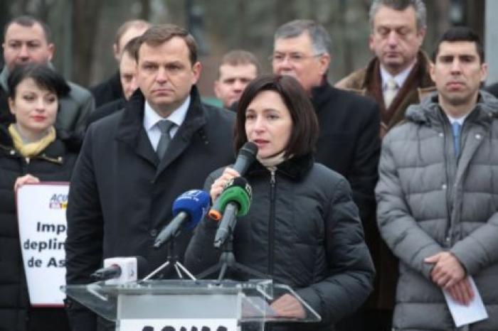 ACUM продолжает шоу: чего же хотят лидеры странной оппозиции