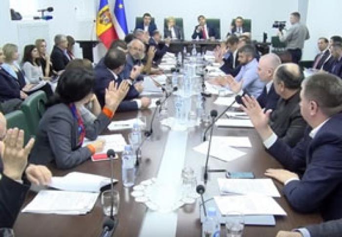 ADUNAREA POPULARĂ A GĂGĂUZIEI ŞI COMITETUL EXECUTIV AL AUTONOMIEI AU CONSTITUIT O COMISIE DE CONSILIERE