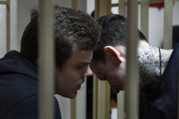 Арест Кокорина и Мамаева назвали средневековой пыткой