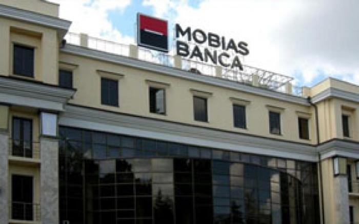 BERD ÎŞI VINDE PARTICIPAŢIA LA MOBIASBANCĂ