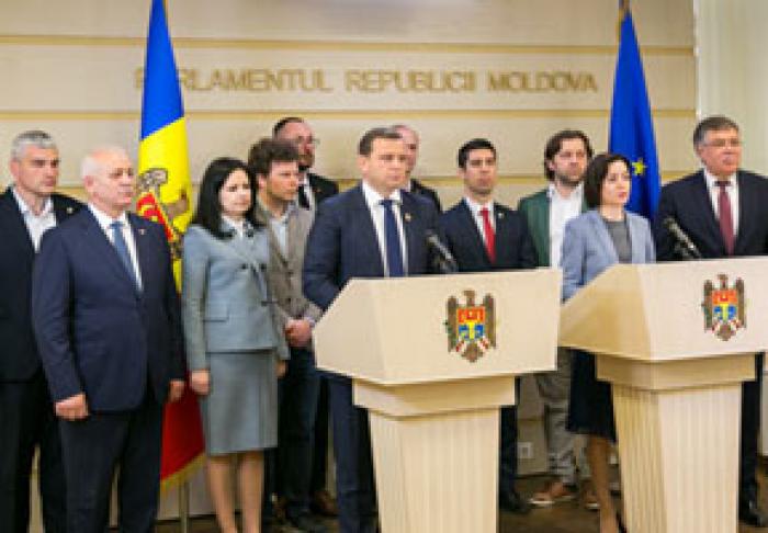 ​BLOCUL ACUM ESTE DEZAMĂGIT DE POZIŢIA PSRM ŞI CERE RELUAREA ŞEDINŢEI PARLAMENTULUI